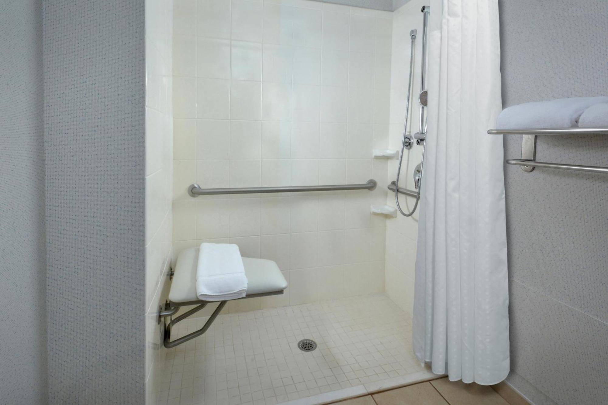 Holiday Inn Express Lynchburg By Ihg Exteriér fotografie